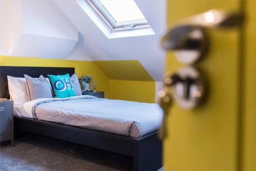 ?onpoint - Large 6 Bed House With Parking!?