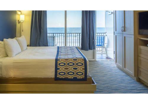 Hotel Dolphin Beach Club