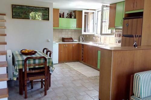 Tzena Apartment