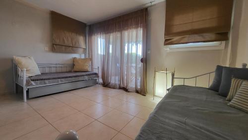 Apartamento Maison Evita, Elegant Beachfront Apt, Polychrono