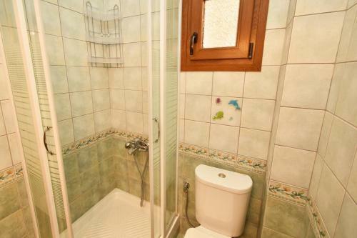 Sea Side Pine Maisonette, Siviri