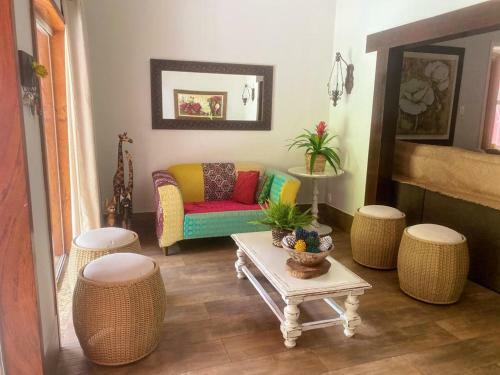 Casa Agrad�vel Com Piscina E Lareira