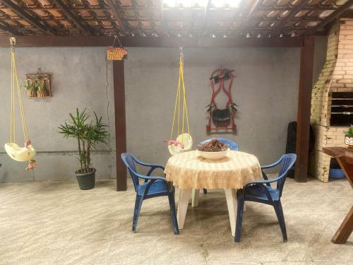 Casa Agrad�vel Com Piscina E Lareira