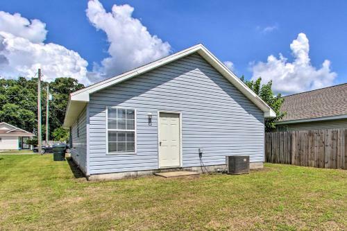 Delightful Pensacola Escape - Pets Welcome!