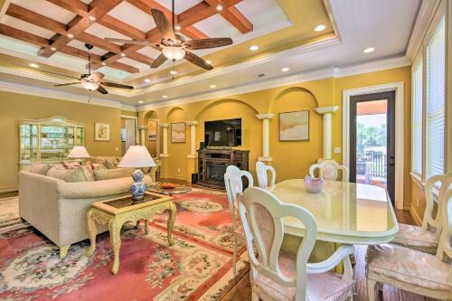 Elegant Venice Home With View - Walk To Beach!