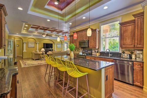 Elegant Venice Home With View - Walk To Beach!