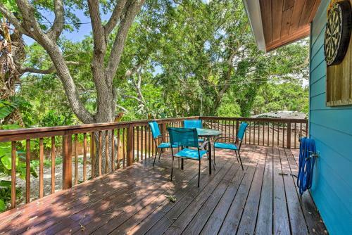 Beach And Bike Bungalow With Hot Tub And Fire Pit