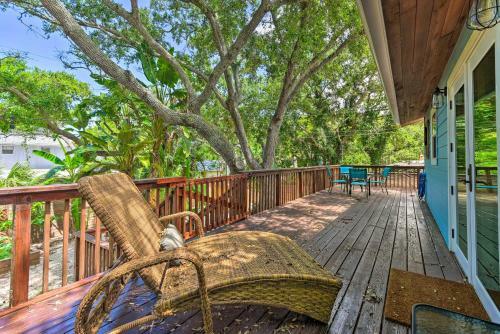 Beach And Bike Bungalow With Hot Tub And Fire Pit