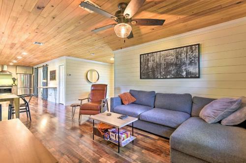 Beach And Bike Bungalow With Hot Tub And Fire Pit