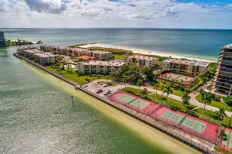 Land's End 408 Building 1 Waterfront Views, Fantastic Amenities!