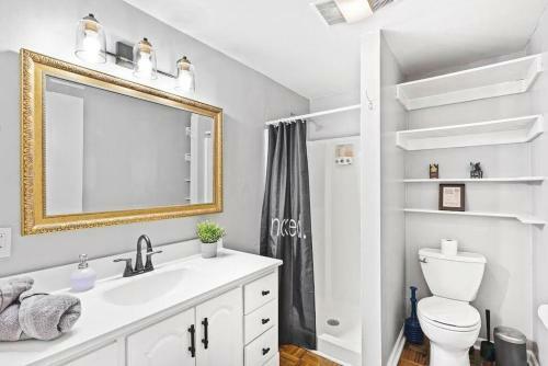 Cozy 1br Cottage Nestled Along Piedmont Park