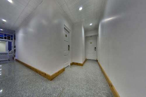 Hotel Metropolis Srinagar