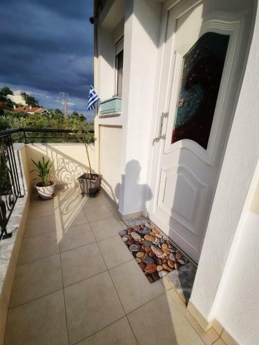 Seaview Maisonette-relax And Enjoy The Sunsets