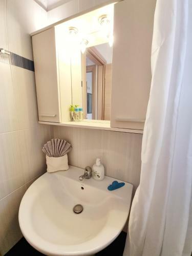 Seaview Maisonette-relax And Enjoy The Sunsets