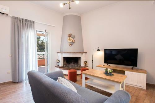Hermes Gouvia River Luxury Apartment