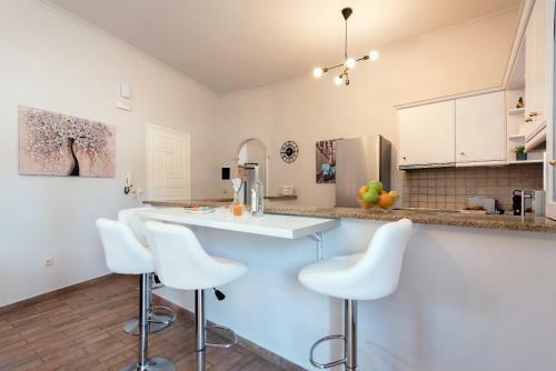 Hermes Gouvia River Luxury Apartment