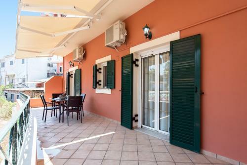 Hermes Gouvia River Luxury Apartment