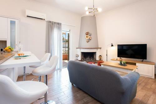 Hermes Gouvia River Luxury Apartment