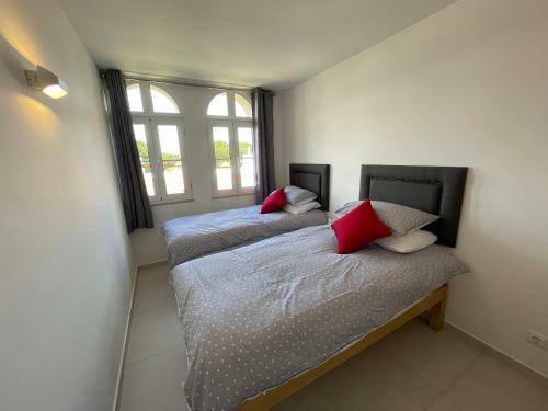 Orange Tree - Stylish 2 Bedroom Apartment In Old Village