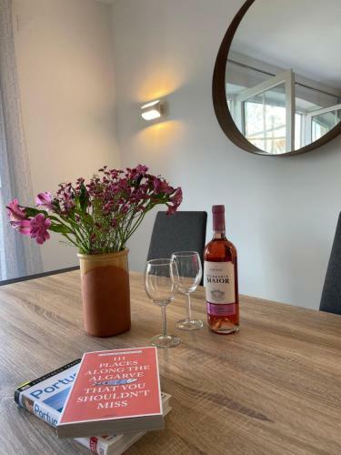 Orange Tree - Stylish 2 Bedroom Apartment In Old Village