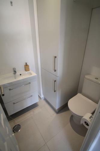 Orange Tree - Stylish 2 Bedroom Apartment In Old Village