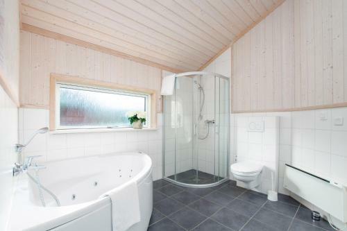 Resort 1 Surfer's Residence E 159