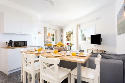 House Maye, With Terrace, Parking, Views And Bbq