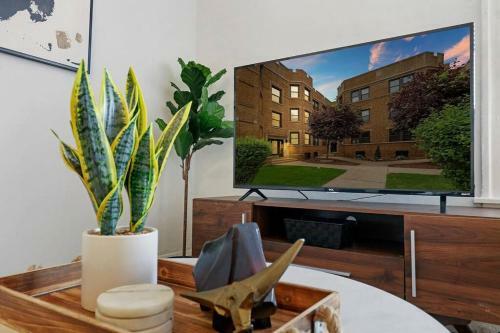 Apartamento Excellent 1br In Lakeview Close To Shops & Dining!