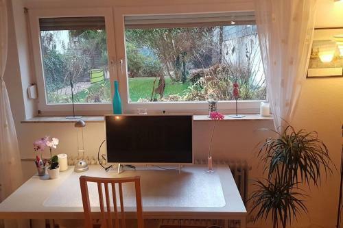 Gro�es Zimmer In Souterrain
