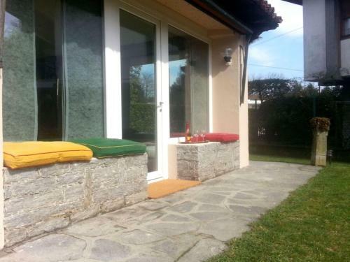 Magnificent Holiday Home In Lesa Near Lake