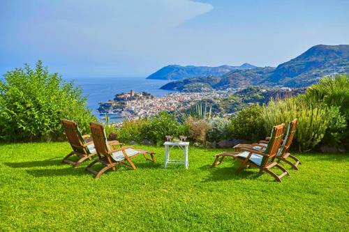 Stunning, Elegant Villa In Lipari With Pool