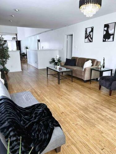 Spacious Home In Speedway Near Downtown