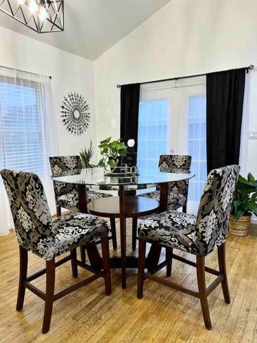 Spacious Home In Speedway Near Downtown