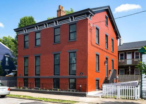 Covington Getaway - Comfortable 1-br Apartment