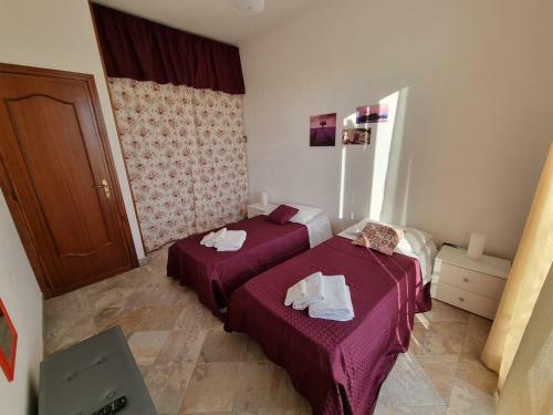 Al Vecchio Carrubo - Lovely 2-rooms House & Patio