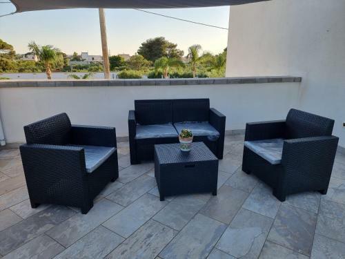 Al Vecchio Carrubo - Lovely 2-rooms House & Patio