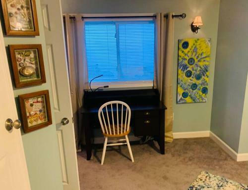 Game Room Sleeps 8 Waterfront Community