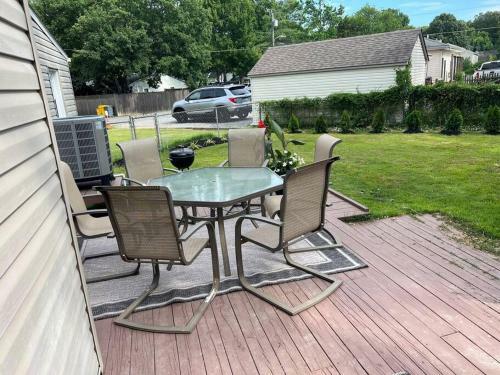 Game Room Sleeps 8 Waterfront Community