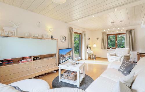 Awesome Home In Kirchheim W/ Sauna And 4 Bedrooms