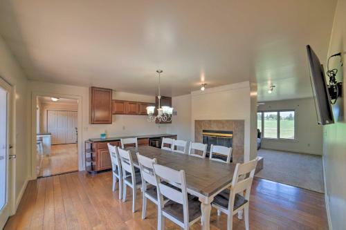 Spacious Grass Lake Getaway Near Boat Launch!