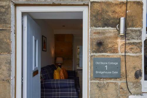 Host & Stay - Old Stone Cottage