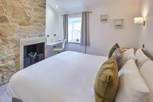 Host & Stay - Old Stone Cottage