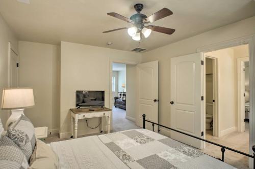 Branson Family Retreat On About 5 Acres With Decks!