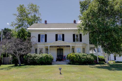 Dearborn Place