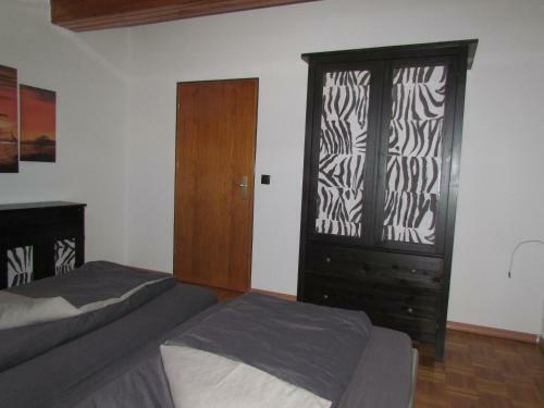 Apartamento Ferienwohnung Am Heuchelberg