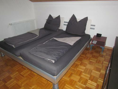 Apartamento Ferienwohnung Am Heuchelberg