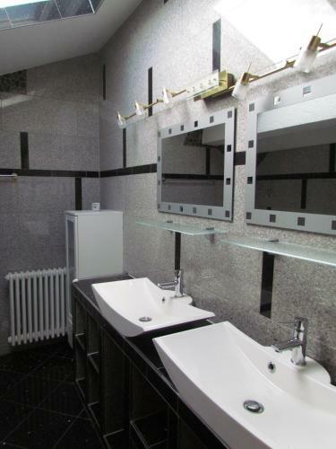 Apartamento Ferienwohnung Am Heuchelberg
