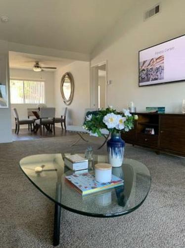Apartamento Come See Our Amazing 2 Bd 2 Ba!