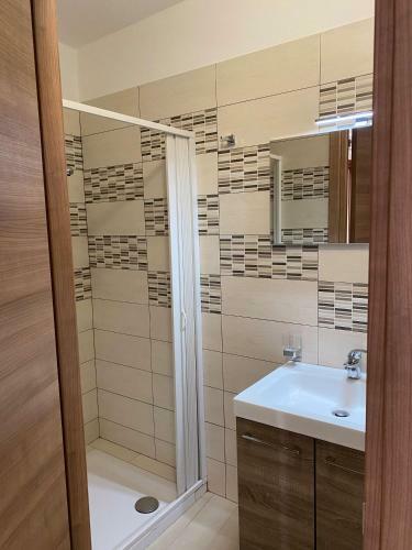 Hostal Room With Private Bathroom In Trapani