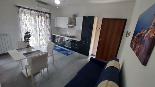 Alison Apartment